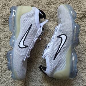 Nike Air Vapormax 2021 Flyknit White Metallic Silver Brand New Sz 6Y